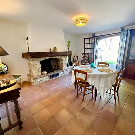 Caline, 4 Chambres, Lotissement Calme Et Proche Feriehus Lucciana (Corsica)