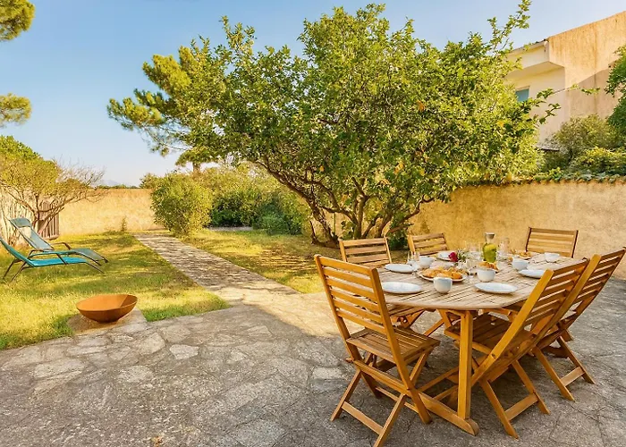 Caline, 4 Chambres, Lotissement Calme Et Proche