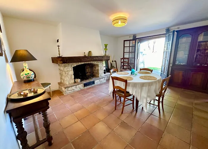 Caline, 4 Chambres, Lotissement Calme Et Proche Дом отдыха Люссиана