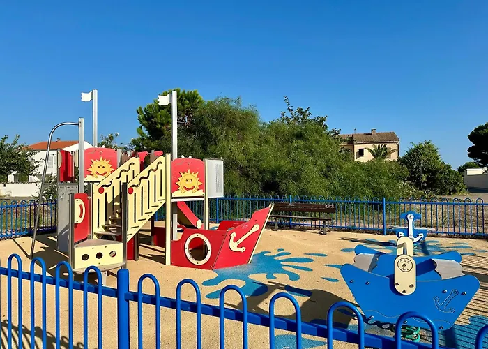 Caline, 4 Chambres, Lotissement Calme Et Proche Люссиана