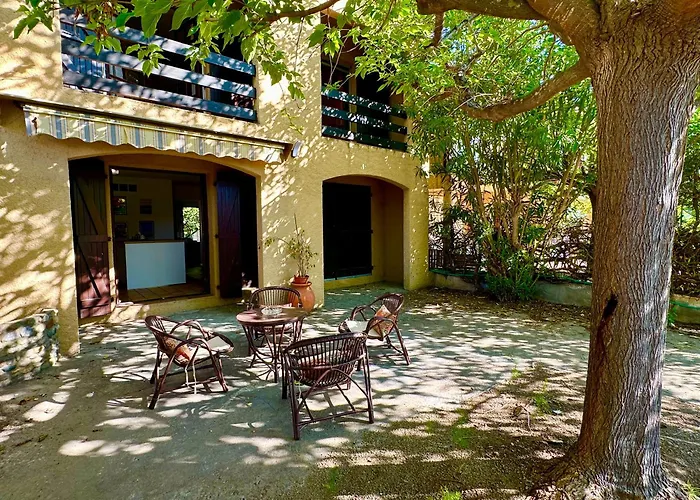 Caline, 4 Chambres, Lotissement Calme Et Proche Lucciana (Corsica)